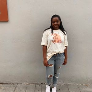 Meet your Posher, Anjelica